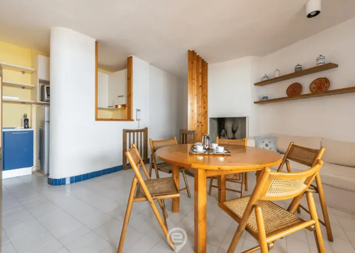 Waterside Oasis House فيلاّسيمِيوس