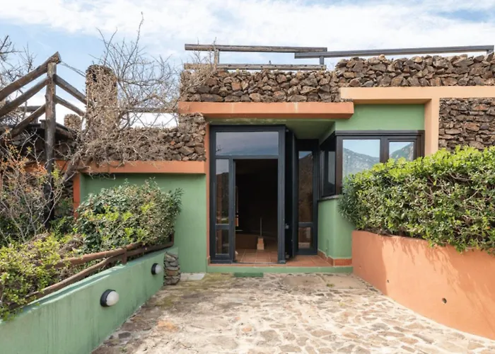 Nyaraló Waterside Oasis House *